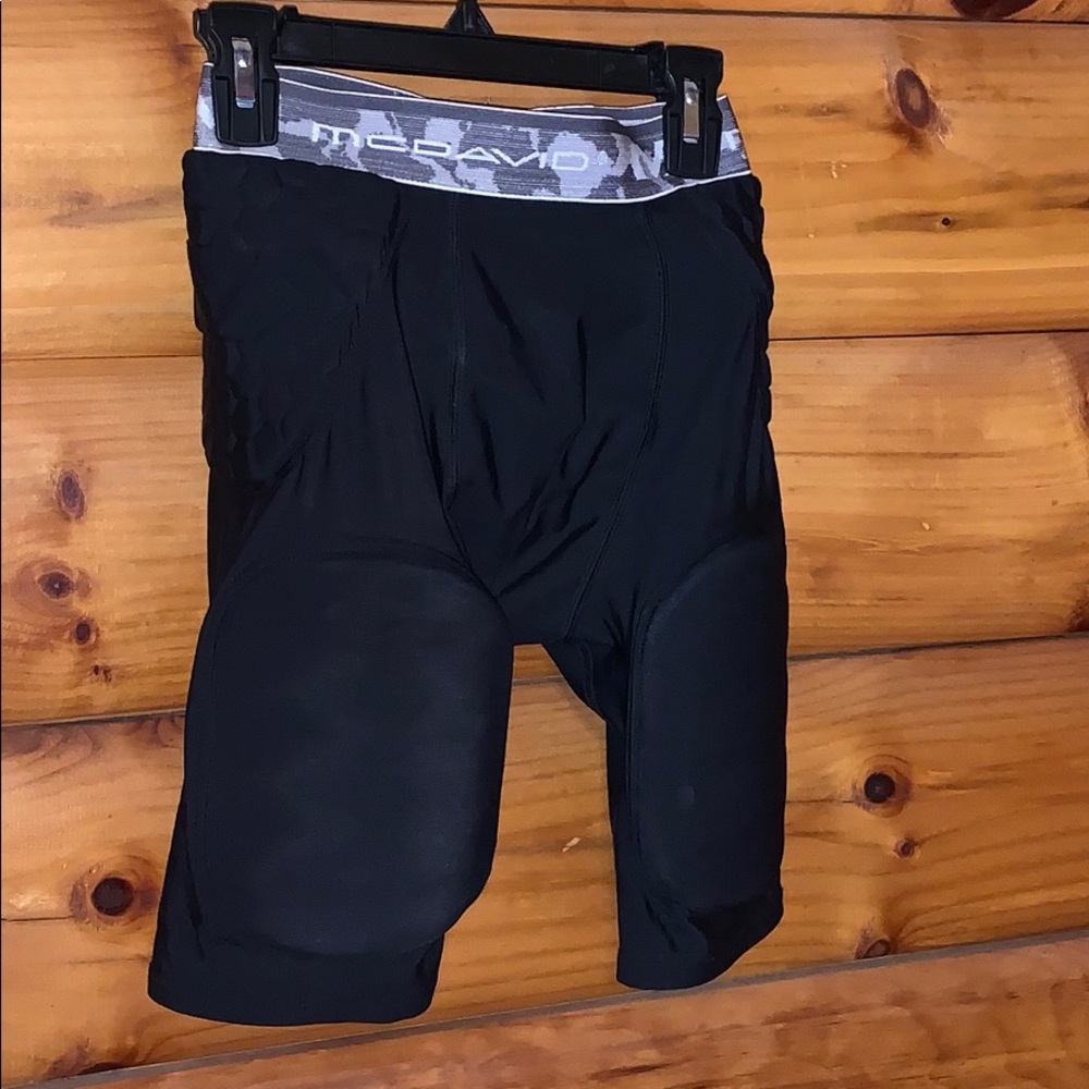 McDavid Youth Medium Padded Football shorts